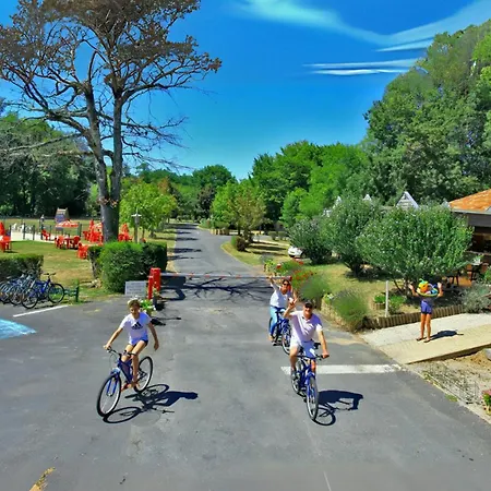 Campingplads Le Perigord Saint-Astier (Dordogne)