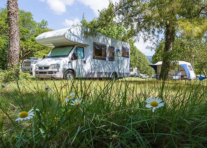 营地 Le Perigord Saint-Astier (Dordogne)