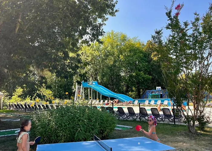 Campingplatz Le Perigord Saint-Astier (Dordogne)